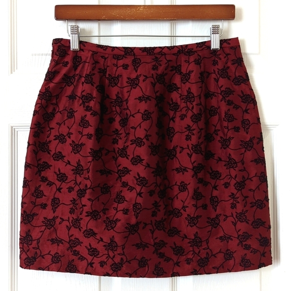 Ann Taylor 90's Vintage Floral Embroidered Silk High Waisted Mini Skirt Red 10P - Picture 9 of 10